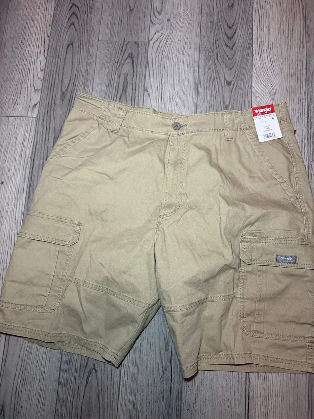 NEW! Wrangler Men's 40x10 Cargo Shorts Stretch Relaxed Fit Khaki